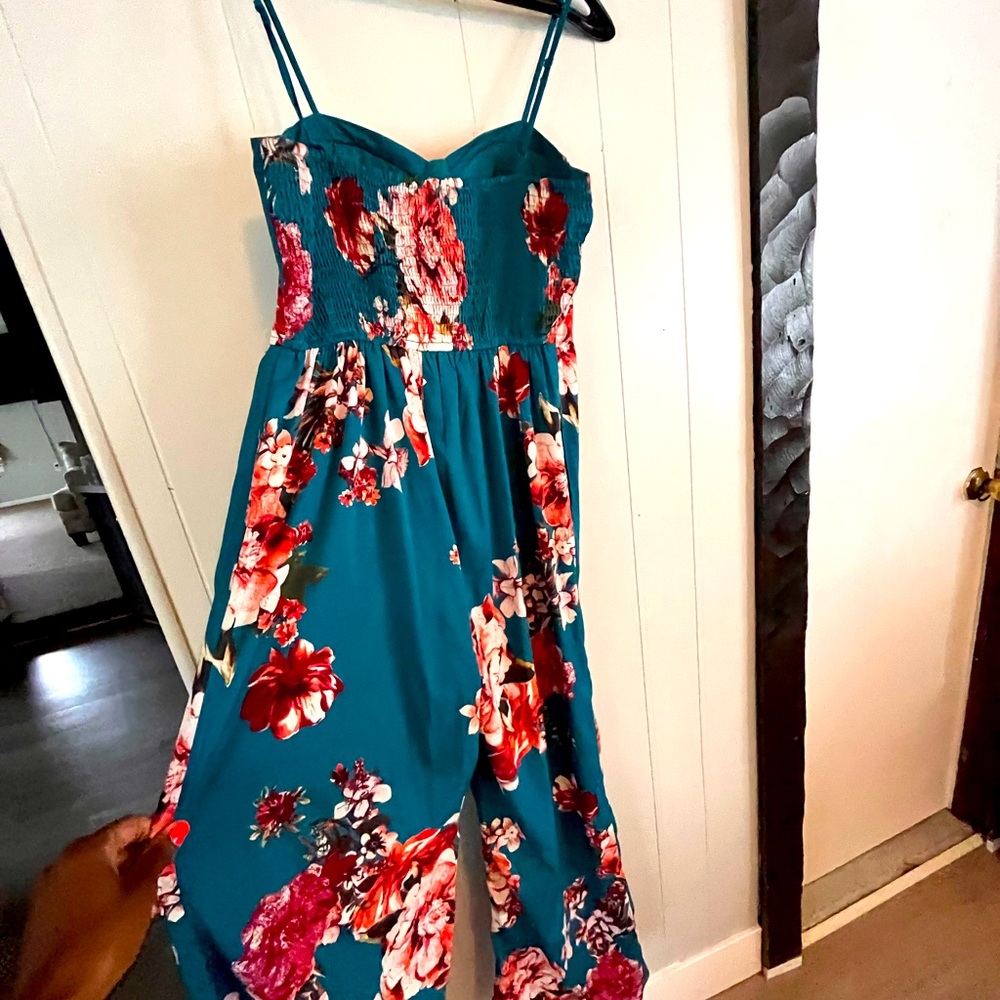 Floral jumper romper. Size M.